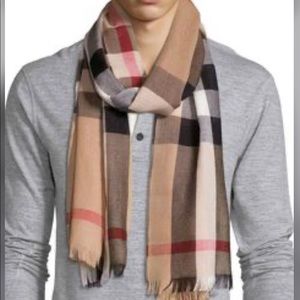 NEW Checkered burb scarf